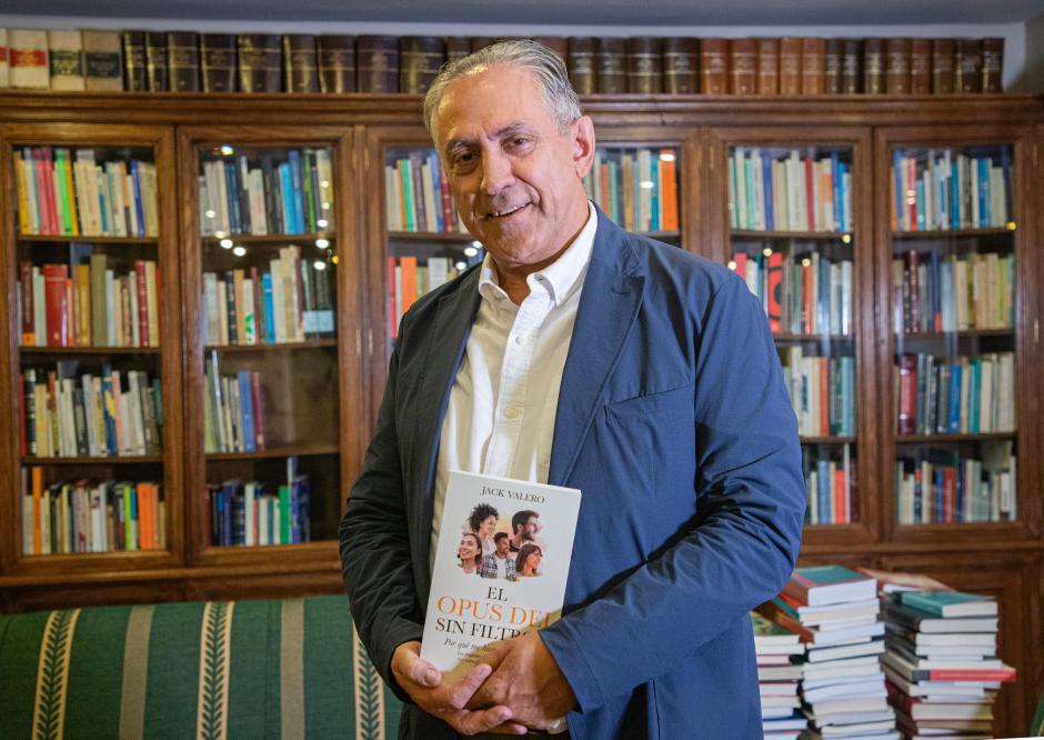 Valero, con su nuevo libro
