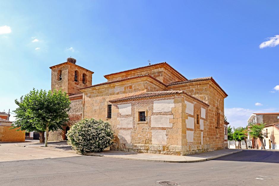 Iglesia parroquial de Nuestra Señora de la Asunción en Parada de Rubiales