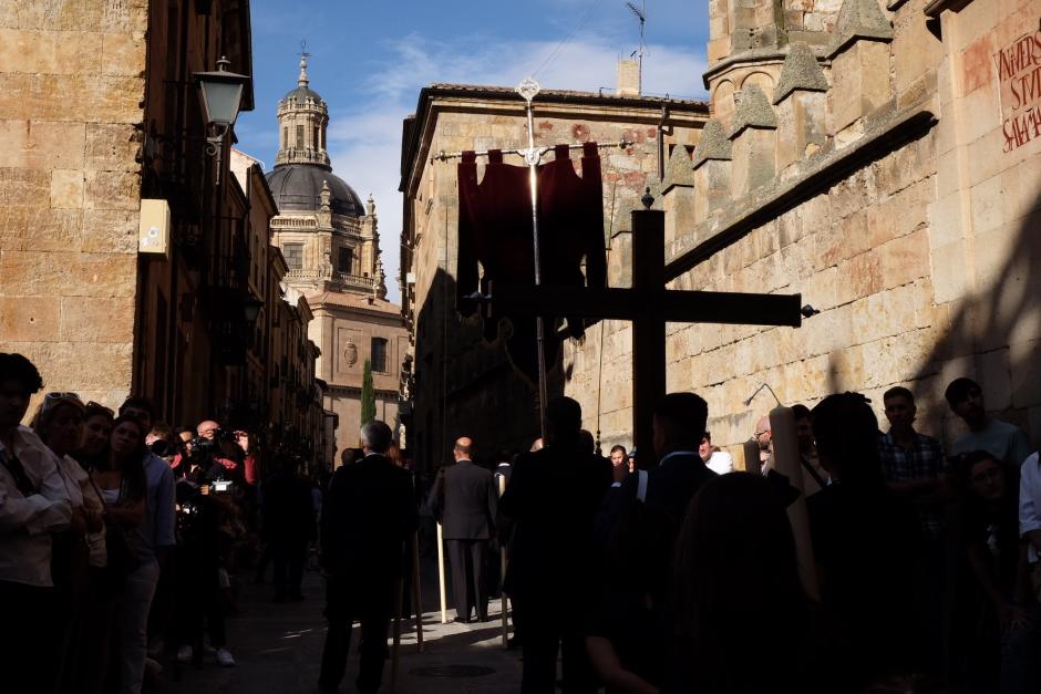 La procesión Vía Áurea del XXVII Encuentro Nacional de Cofradías