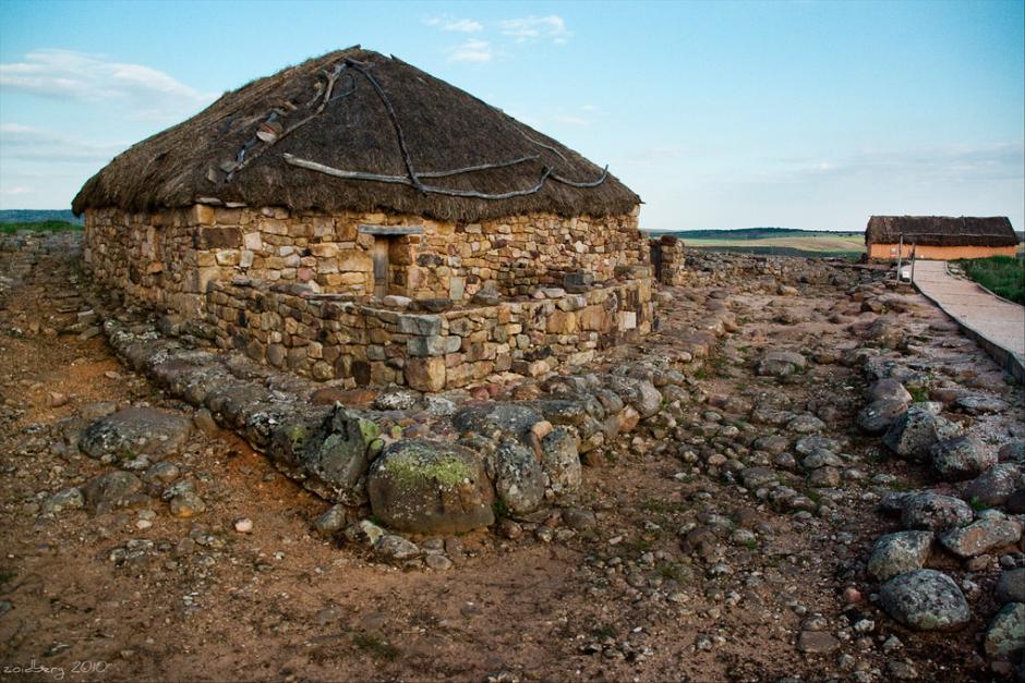 Reconstrucción de una vivienda celtibérica en Numancia