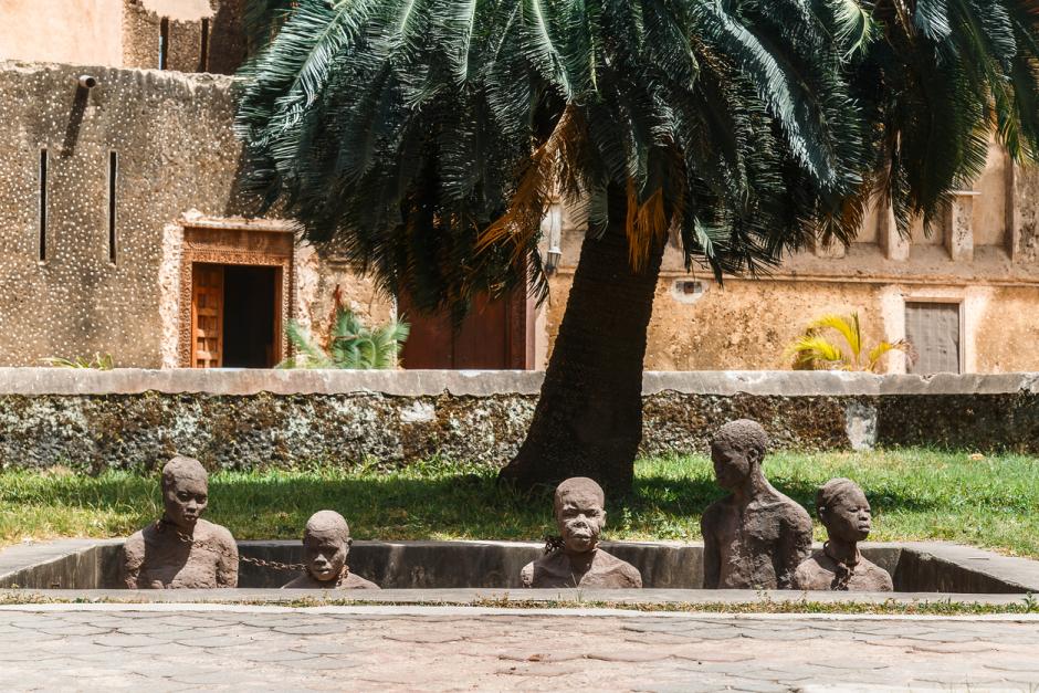 Memorial del mercado de esclavos en Stone Town en la isla de Zanzíbar