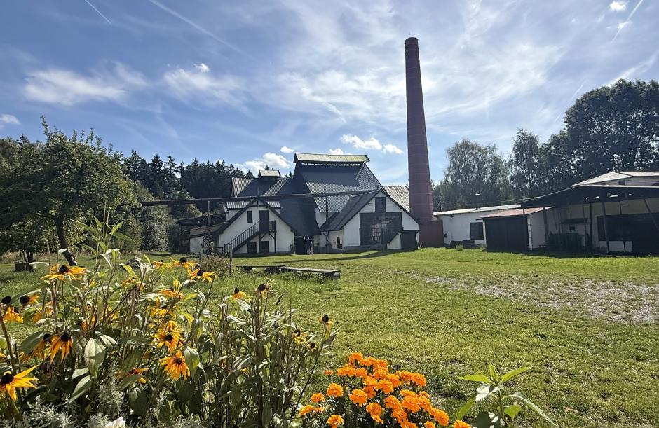 Edificio original de la fábrica Hut Jakub en Tasice