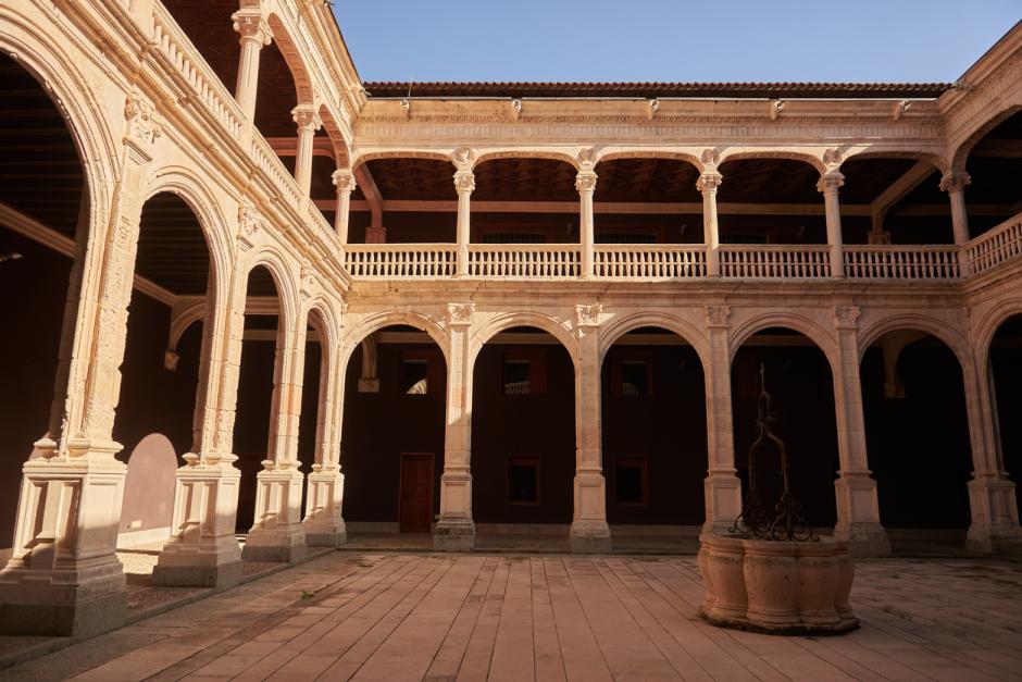 Patio del palacio de Avellaneda