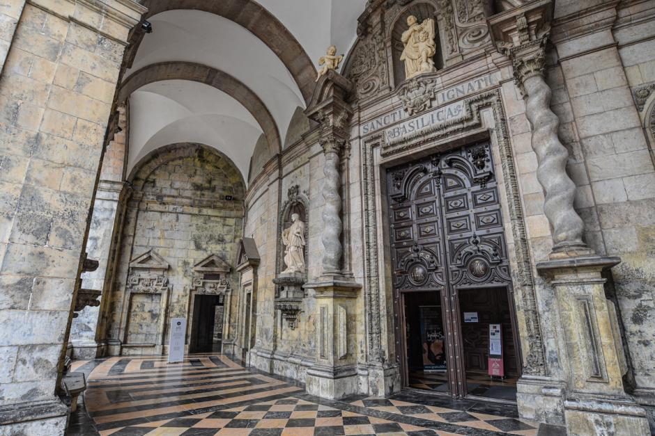 Pórtico de la Basílica de San Ignacio en Loyola