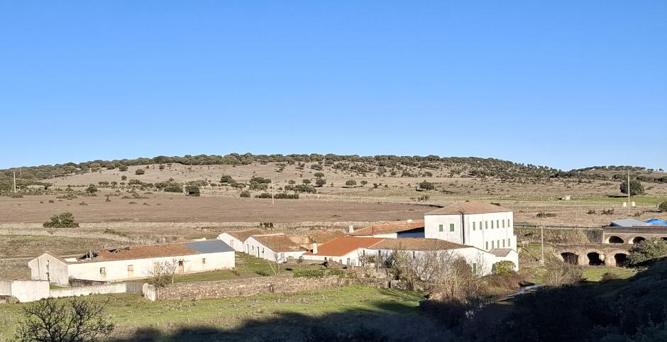 Imagen panorámica de los edificios del antiguo molino