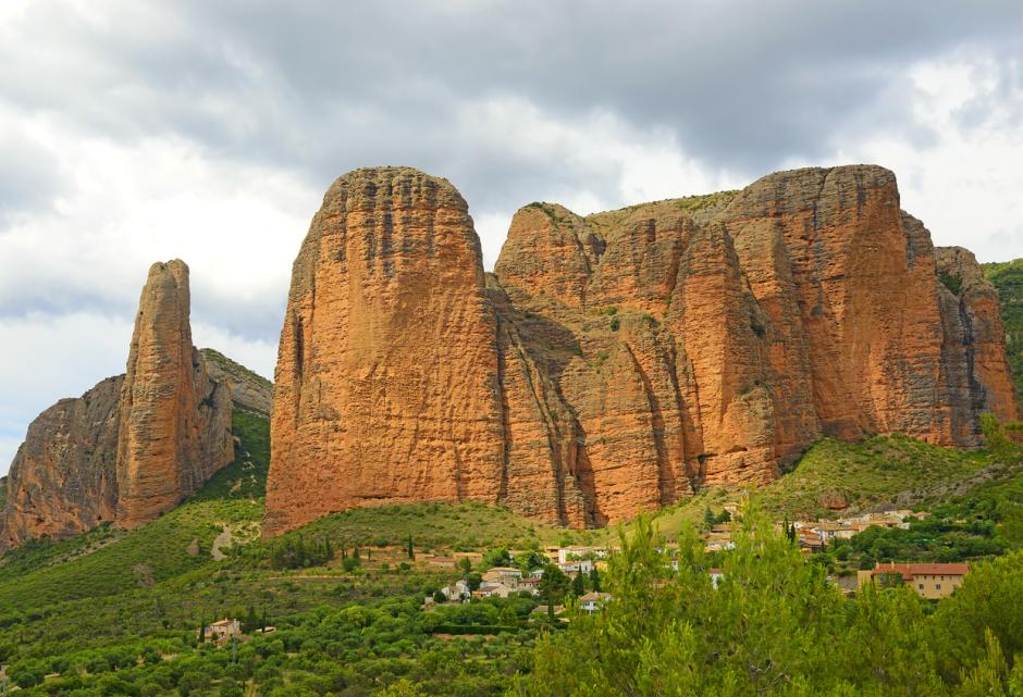 Mallos de Riglos en el municipio de Las Peñas de Riglos