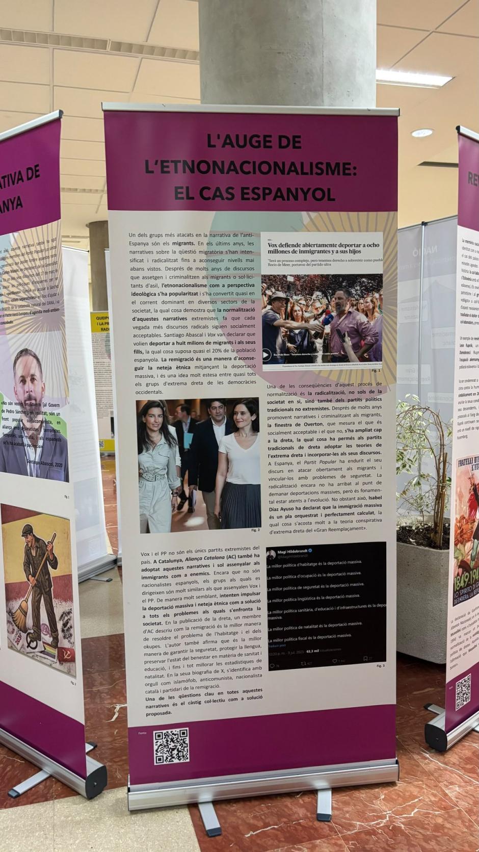 Imagen de carteles en contra de Vox en la universidad pública