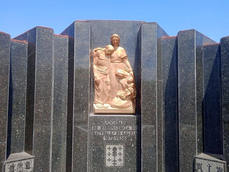 Mausoleo art decó de la Sociedad de Beneficencia de Naturales de Galicia