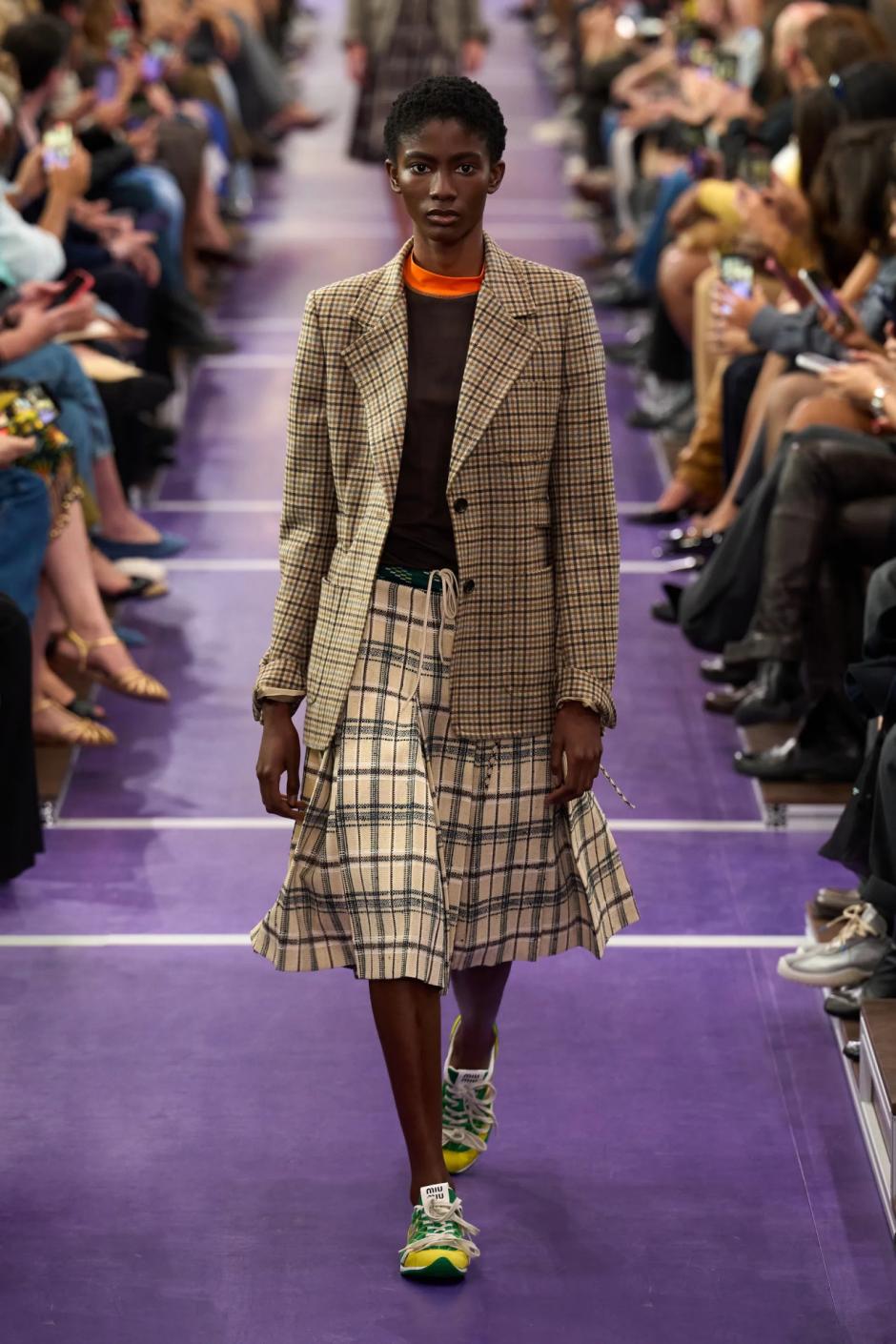 Imagen del desfile de Miu Miu en la Paris Fashion Week