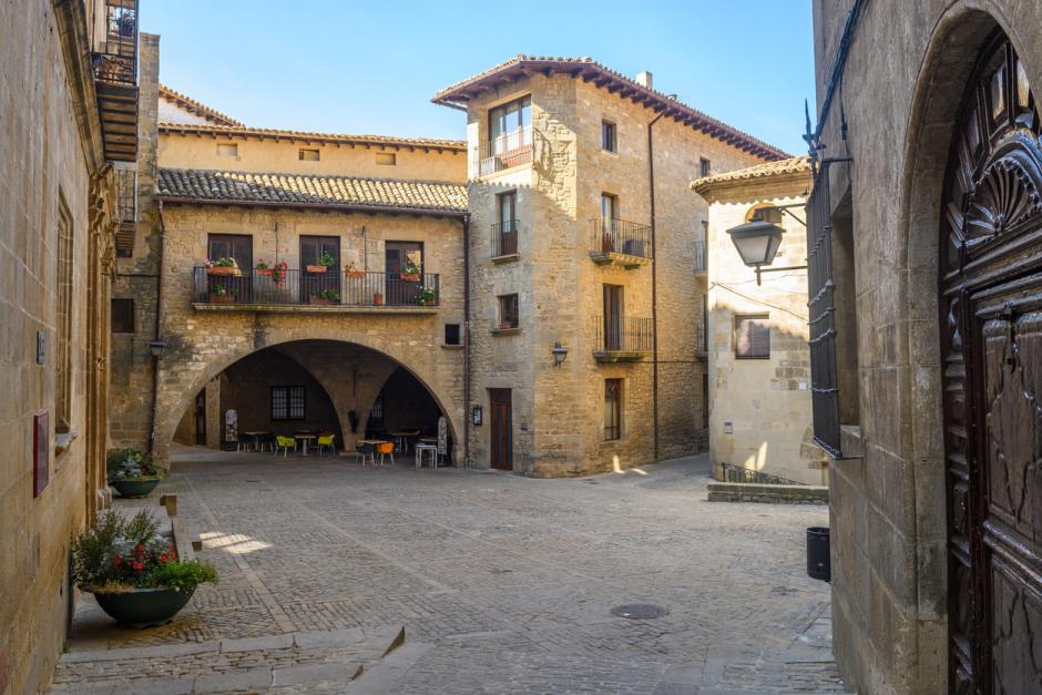 Plaza con mucho encanto en Sos