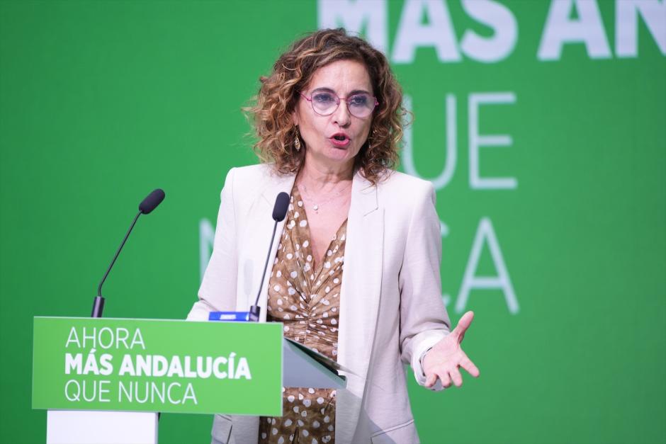María Jesús Montero ayer durante la rueda de prensa en la sede regional del PSOE andaluz