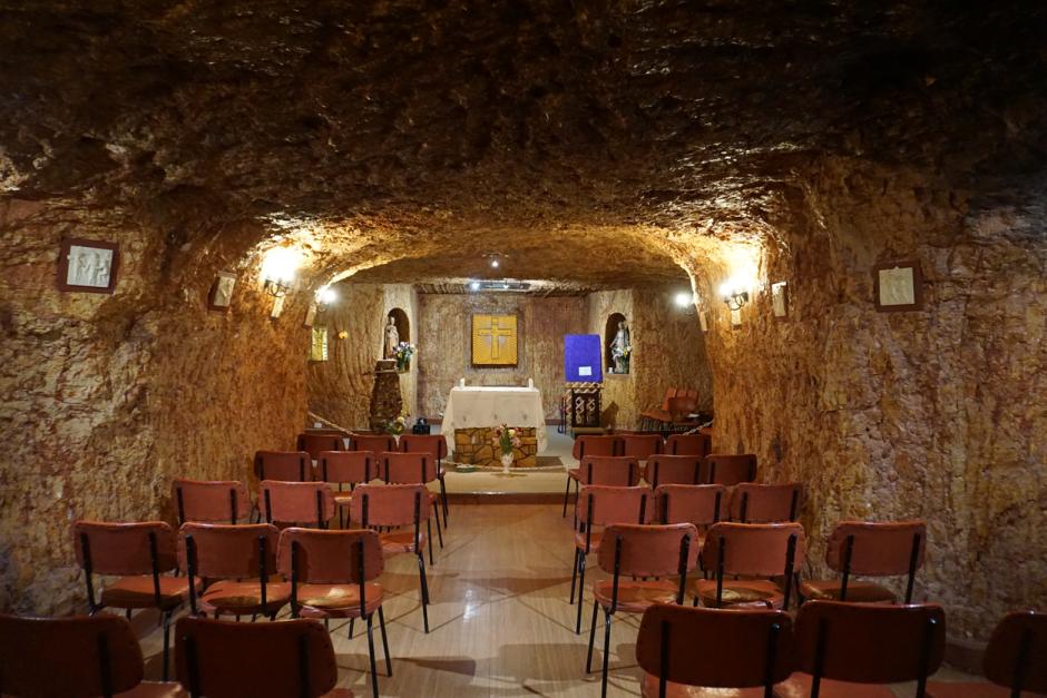 Iglesia católica subterránea de San Pedro y San Pablo