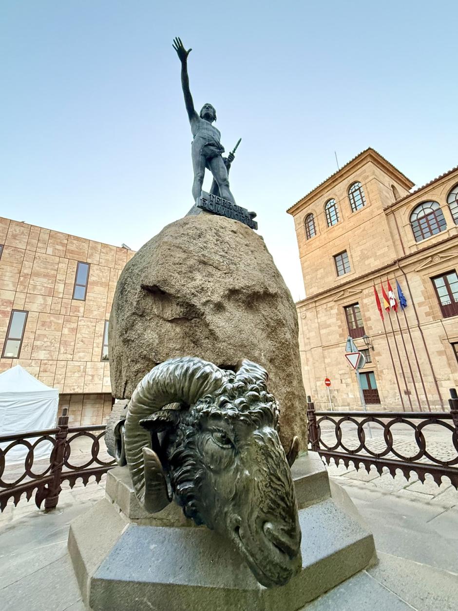 Estatua de Viriato, símbolo de Zamora y “terror de los romanos”
