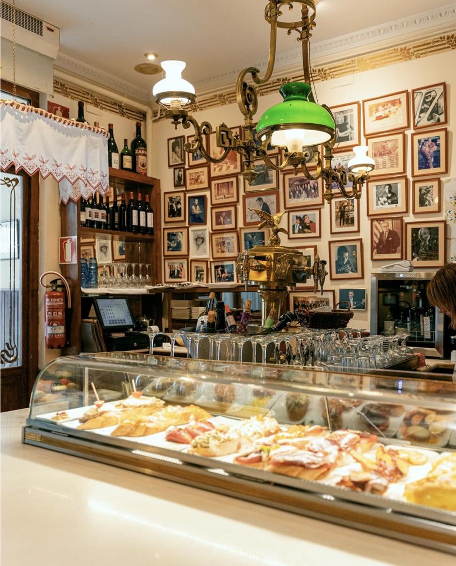 Barra de pinchos de Taberna del Alabardero