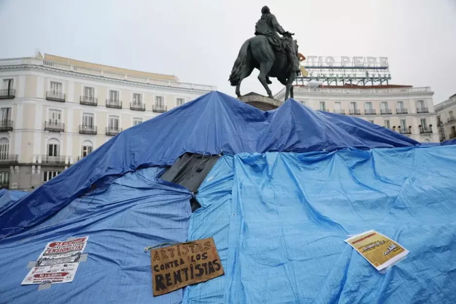 Estatua ecuestre inaugurada en 1994