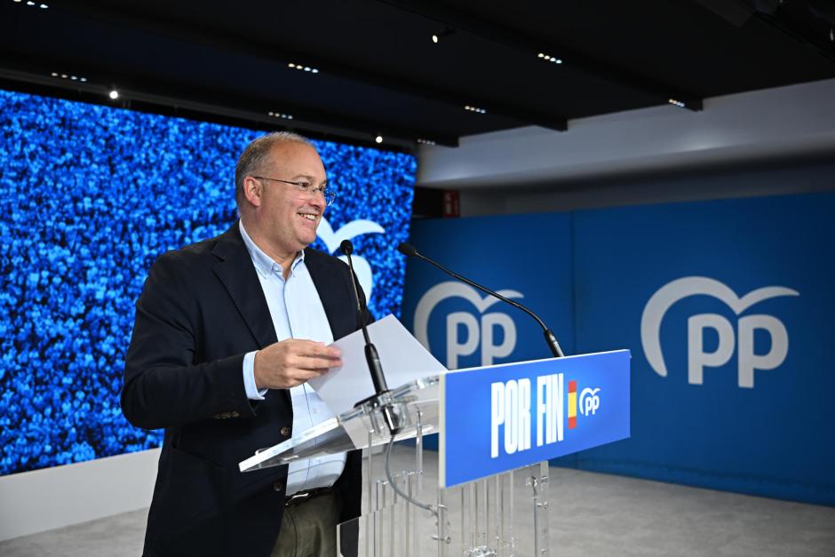 Miguel Tellado, durante la rueda de prensa posterior a la primera reunión del Comité de Campaña que el Partido Popular