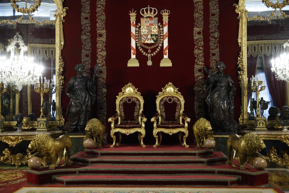 Cuatro de los leones que trajo Velázquez de Italia hoy presiden el Salón del Trono