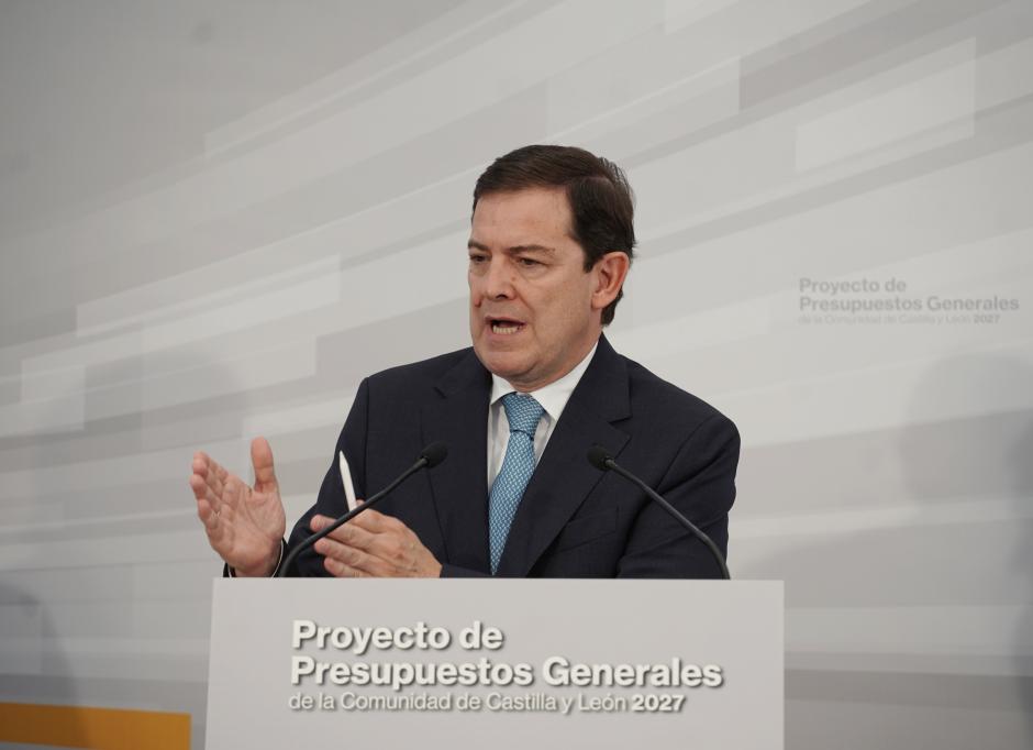 Fernández Mañueco durante la presentación de las Cuentas para 2027