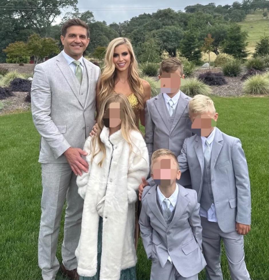 Katie Zacharia y su familia