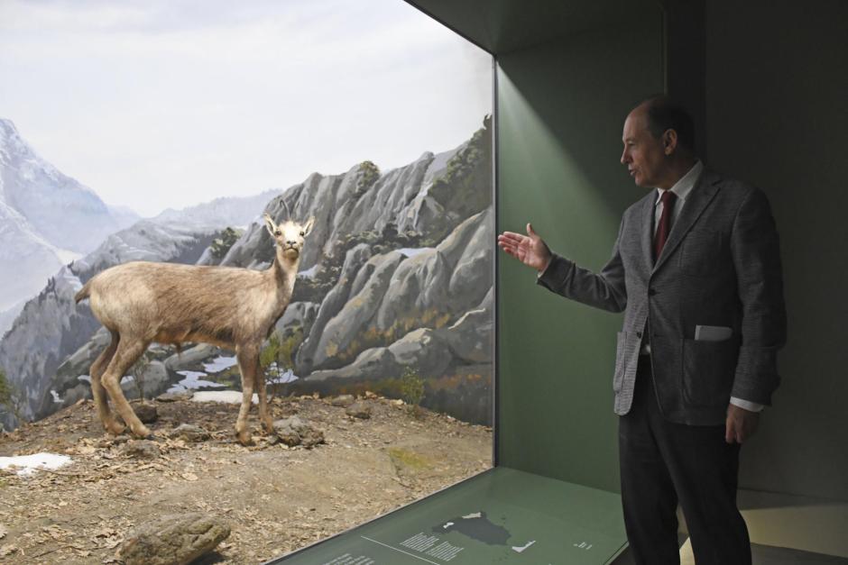 Pérez de Prada muestra el museo que explica la transformación de los bosques vinculados históricamente a la caza real en espacios naturales cuya gestión actual está orientada a la conservación de los ecosistemas y la fauna