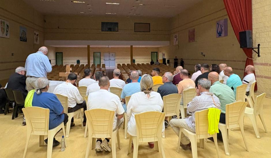 Algunos de los participantes y de los voluntarios en el cursillo