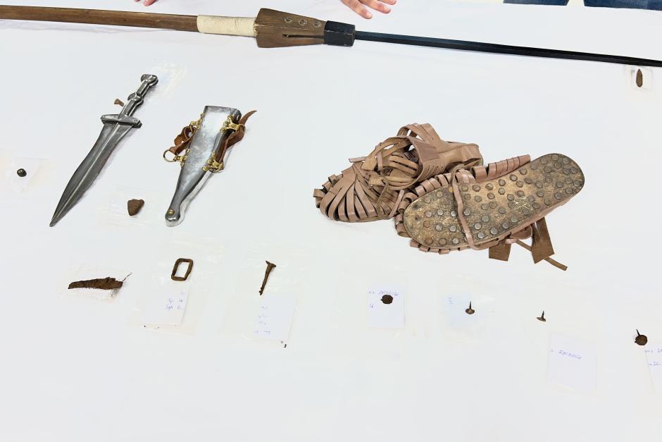 Objetos romanos encontrados en La Peña del Castro en la Ercina, en la provincia de León