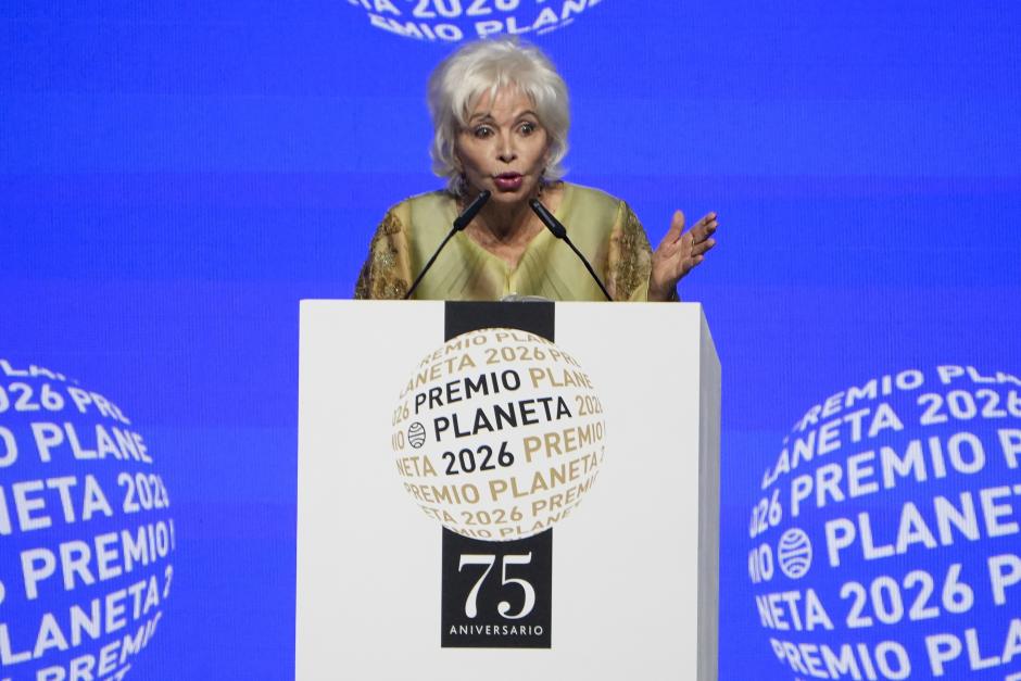 Isabel Allende durante su discurso en la gal del Premio Planeta 2026