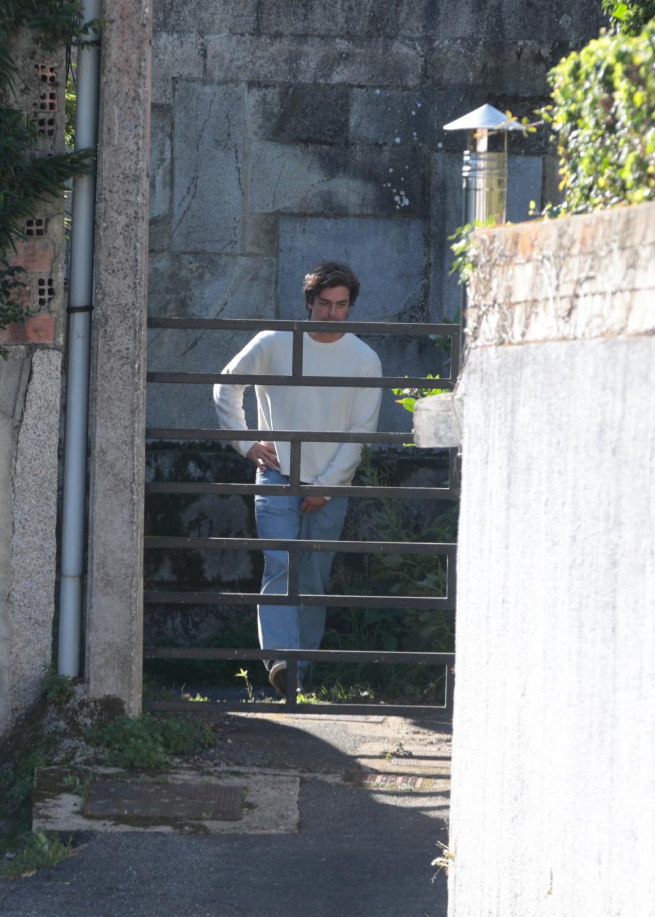 El supuesto novio de Irene Urdangarin en la casa de Pedro Campos, a 18 de octubre de 2026, en Sanxenxo (Galicia - España),Image: 1144384235, License: Rights-managed, Restrictions: , Model Release: no  , Credit line: José Ramón Hernando / Europa Press