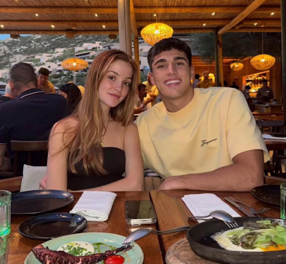 Pau Cubarsí y Martina ten un restaurante