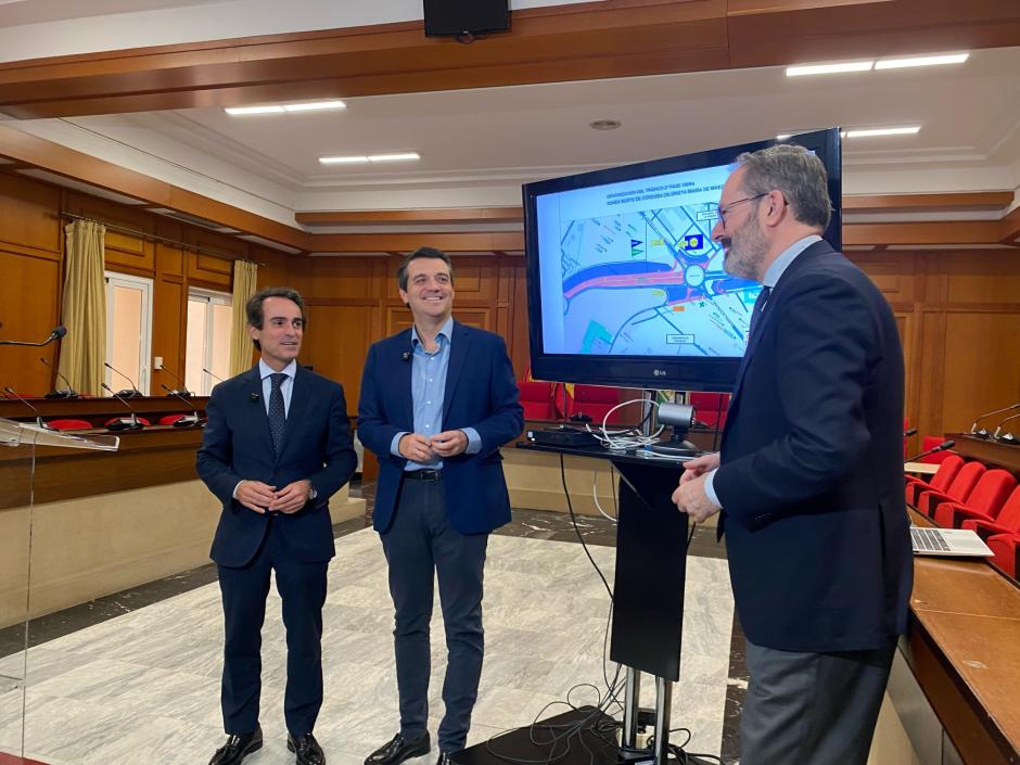 Mario Muñoz-Atanet, José María Bellido y Adolfo Molina