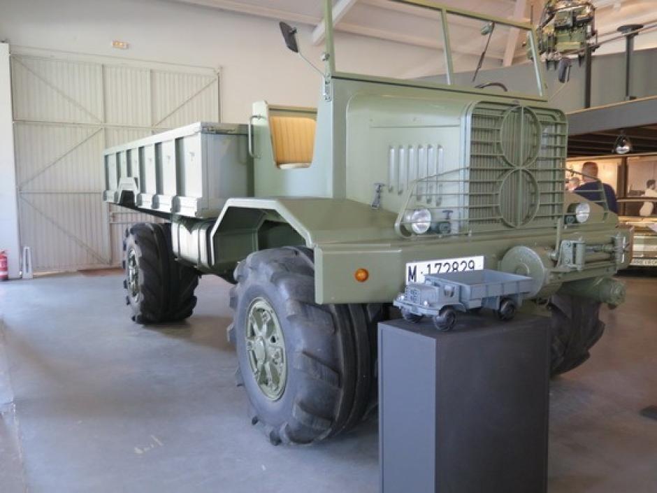 Replica en el Museo Barreiros de Valdemorillo