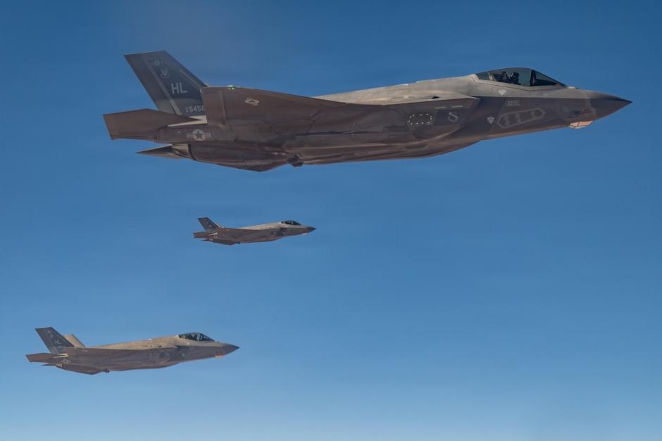 Fotografía de la Fuerza Aérea de los Estados Unidos por la sargento técnica Tiffany A. Emery