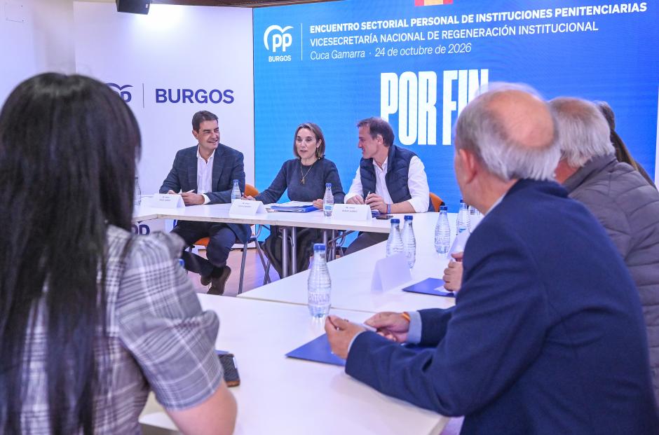 La vicesecretaria nacional de Regeneración Institucional del PP, Cuca Gamarra, participa en una jornada de trabajo en Burgos