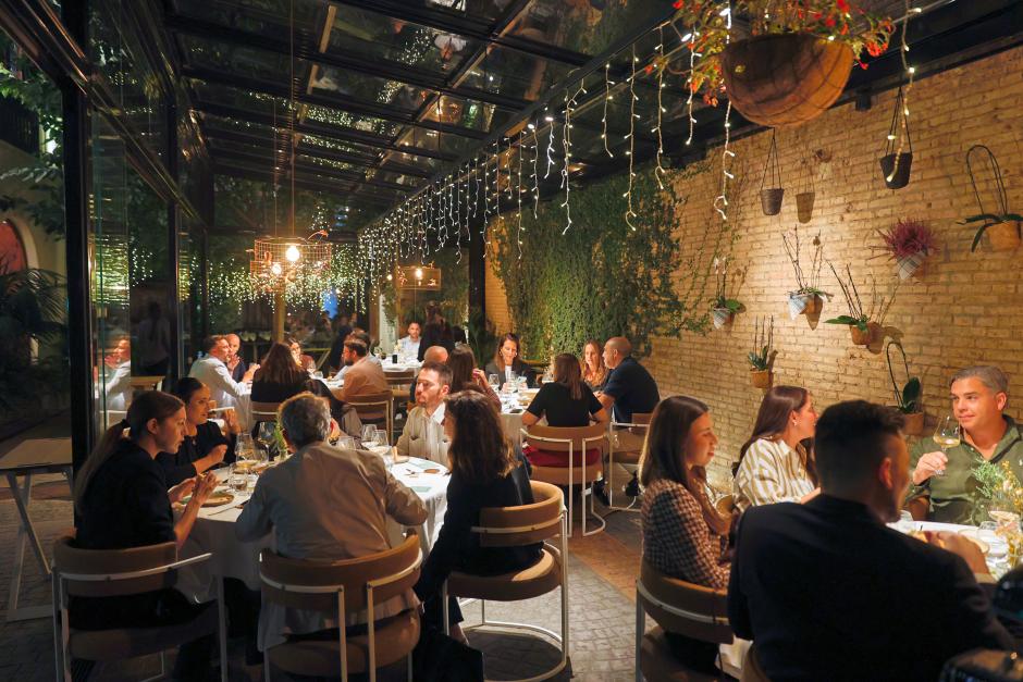 Imagen del comedor de La Salita de Valencia durante el evento 'Las 5 Cantabrias'.