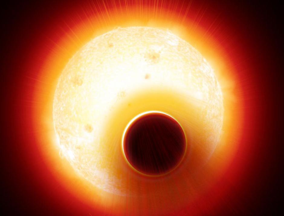Representación artística del exoplaneta HAT-P-11b con su extensa atmósfera de helio
