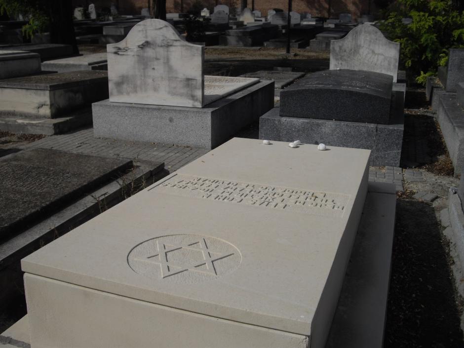 Cementerio judío en la Almudena