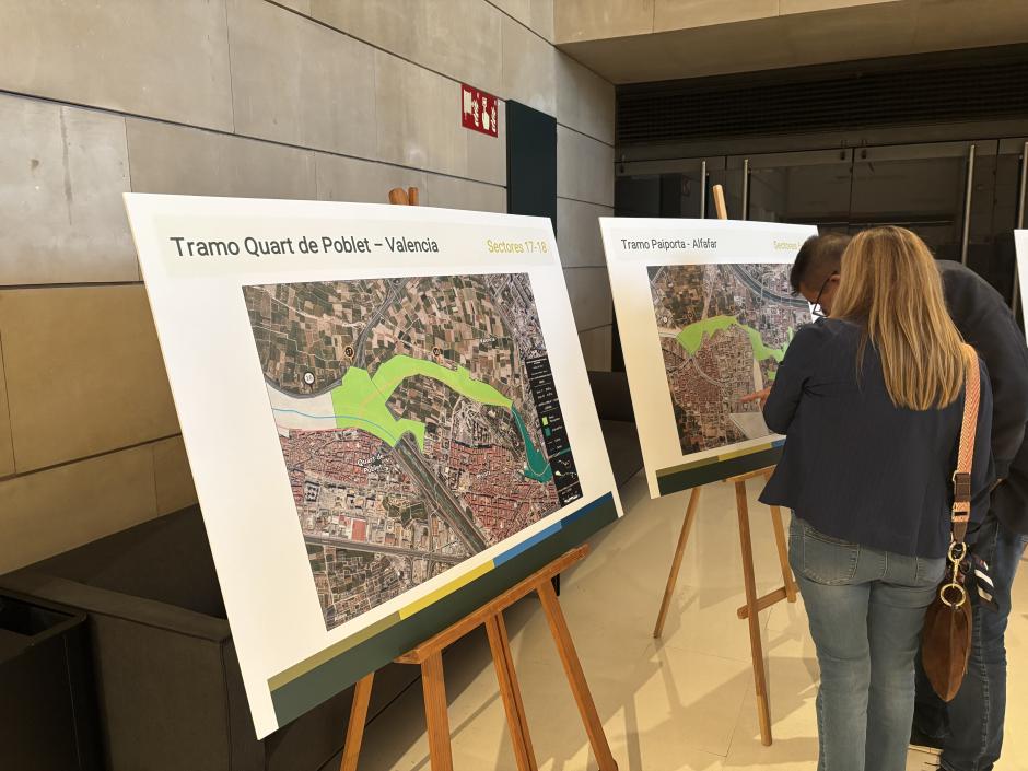 Imagen tomada este martes durante la presentación del concurso internacional de construcción de parques metropolitanos de Valencia