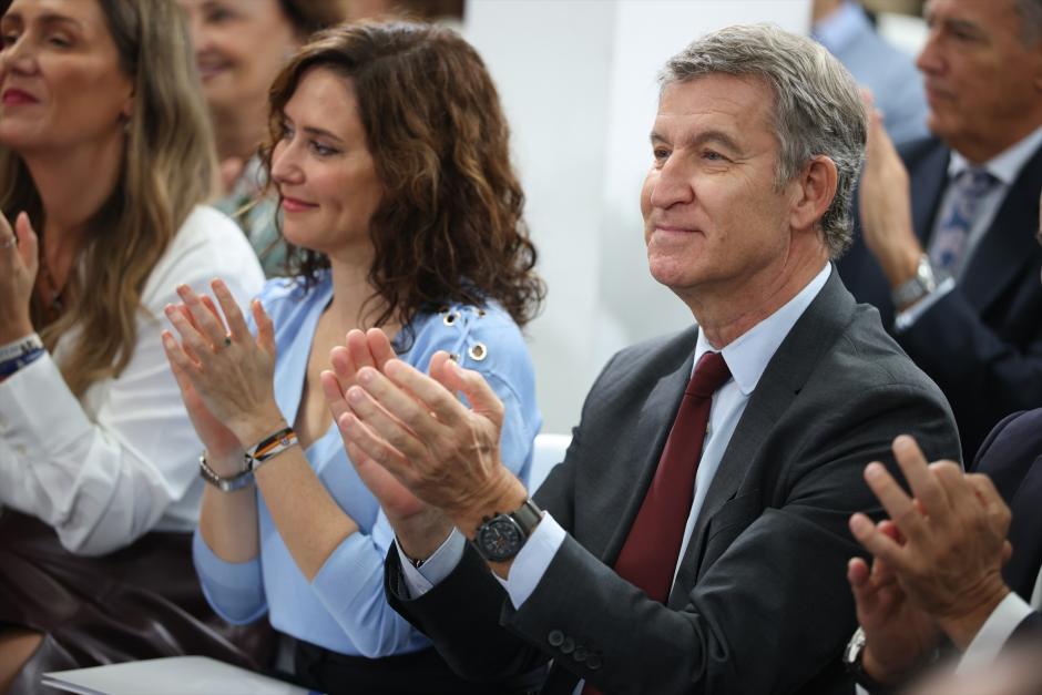 La presidenta d el Comunidad de Madrid, Isabel Díaz Ayuso, y el presidente del PP, Alberto Núñez Feijóo