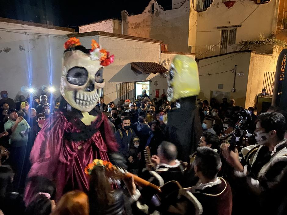 Callejoneada Macabra con mojigangas