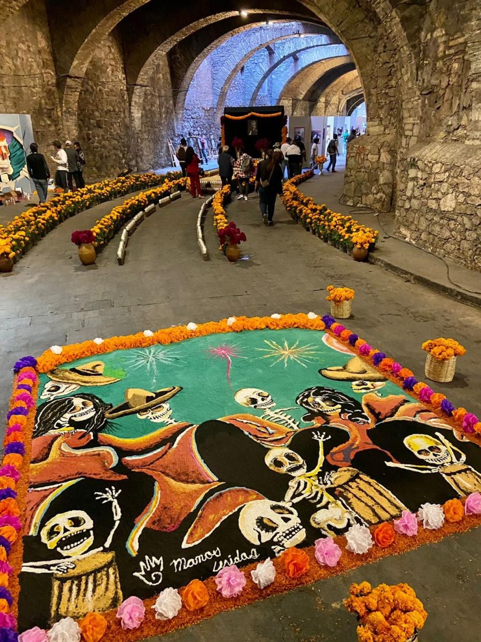 Tapetes florales en el Túnel de la Tradición de Guanajuato