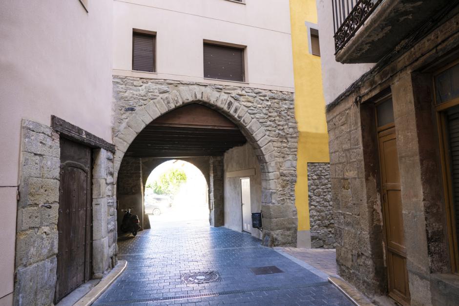 Puerta medieval en Graus