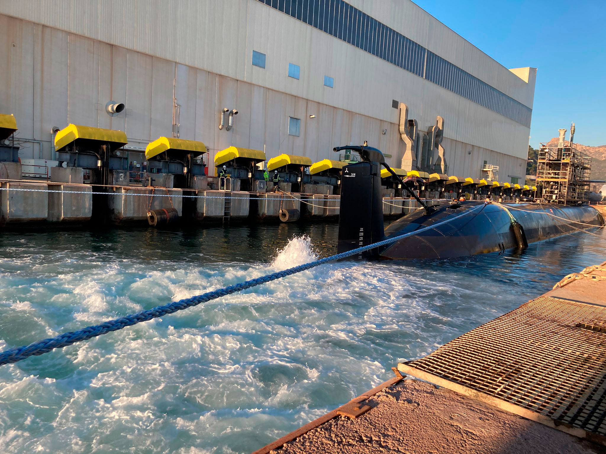 Armada: S-81 Isaac Peral: Un Muelle Especial Y Un Nuevo Centro De ...