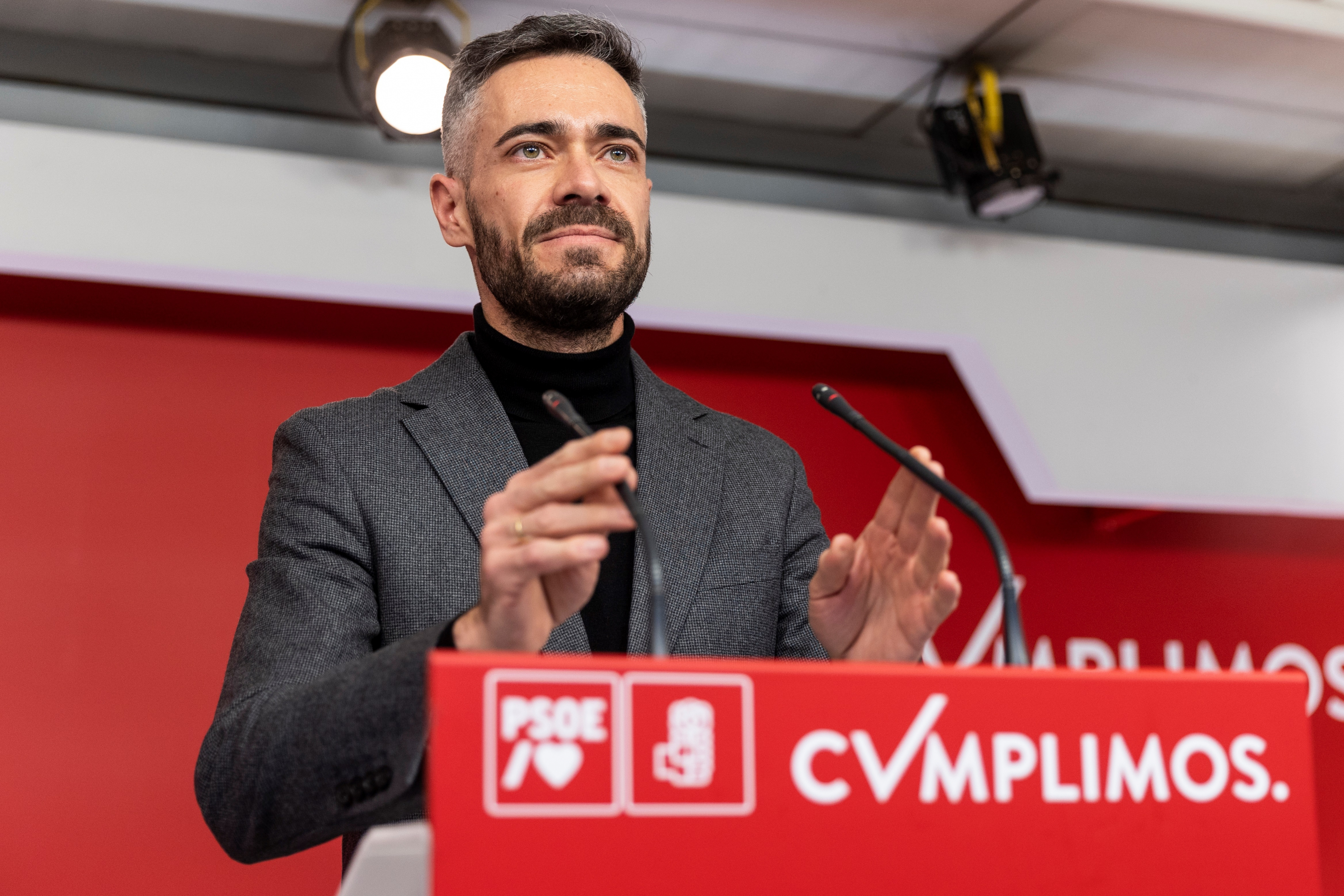 El PSOE rechaza abstenerse porque confía en sacar rédito de un pacto ...