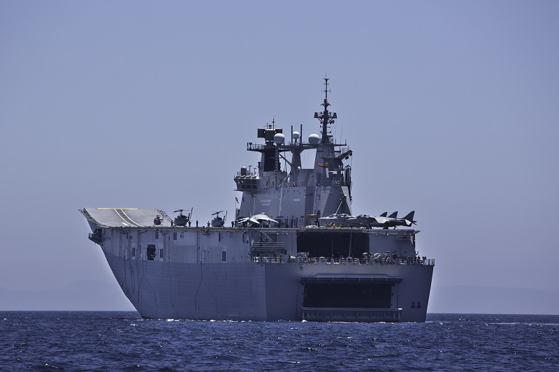 LHD Juan Carlos I: La Armada despliega su buque insignia en Valencia ...