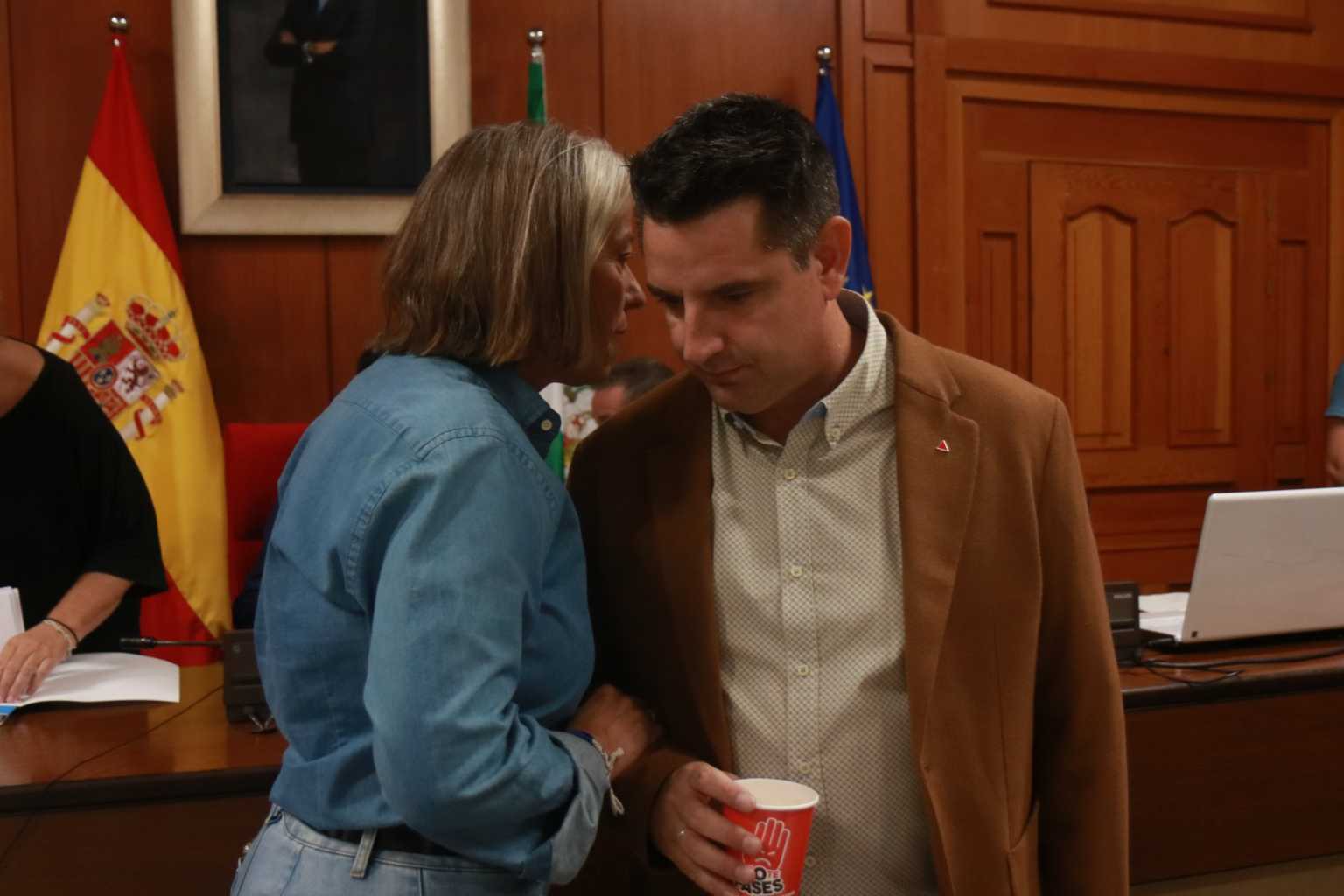 La perplejidad del portavoz de IU y PSOE