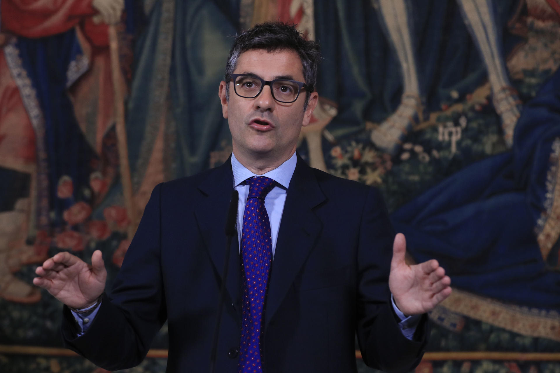 El PP afea a Bolaños que se autoinvite a los actos del 2 de mayo ...