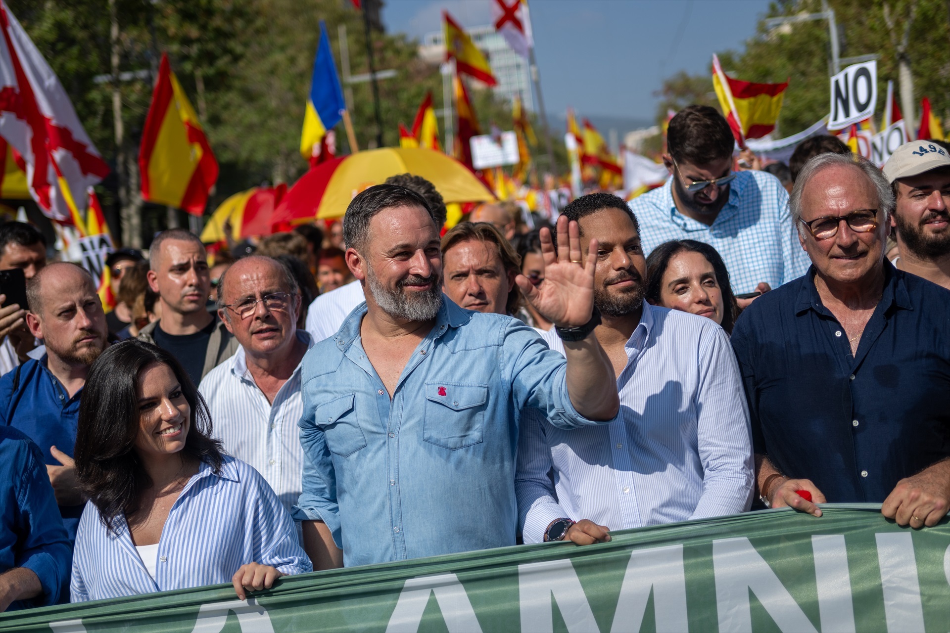 Manifestación 8-O en Barcelona: Abascal califica la amnistía de ...