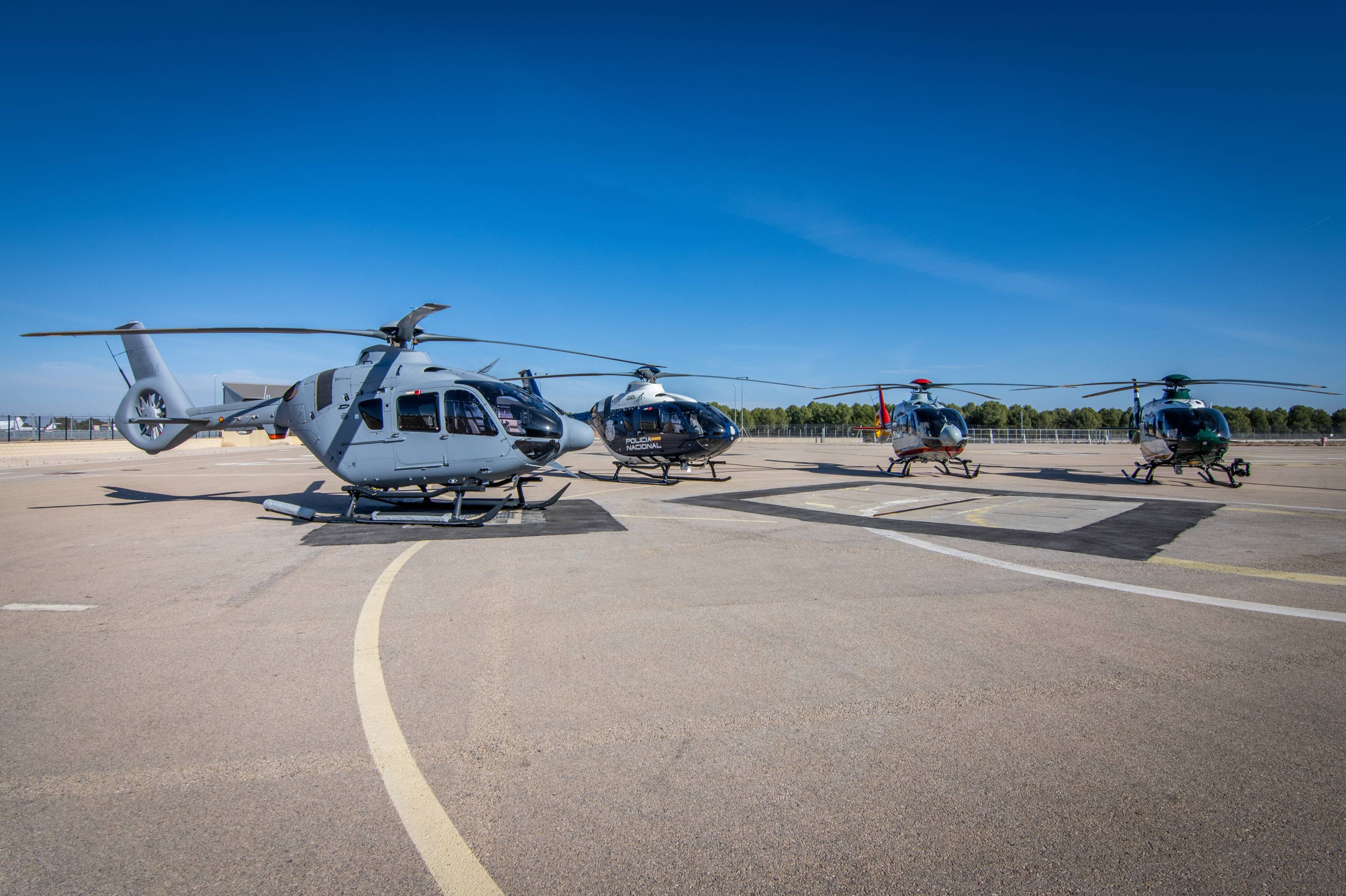 Fuerzas Armadas: Entrega Simultánea De 4 Helicópteros Airbus H-135 A La ...