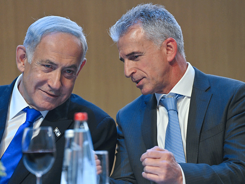 El primer ministro israelí Benjamín Netanyahu y David Barnea, director del Mossad