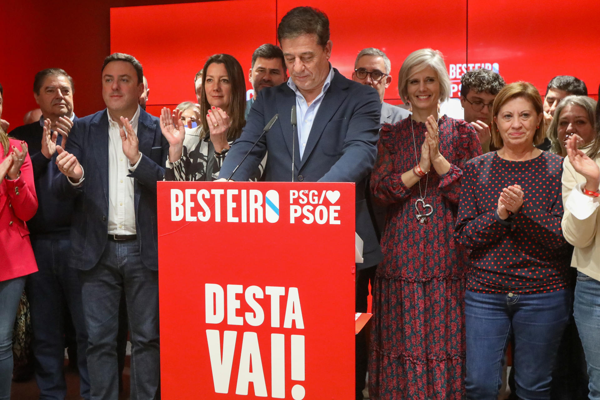 Crisis interna en el PSOE gallego: sus juventudes califican de «élite ...